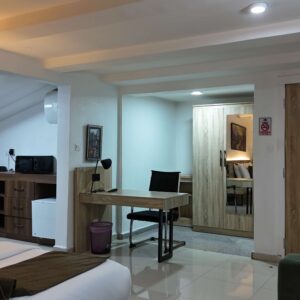 Loft Studio Penthouse - WoodSage Guest Inn