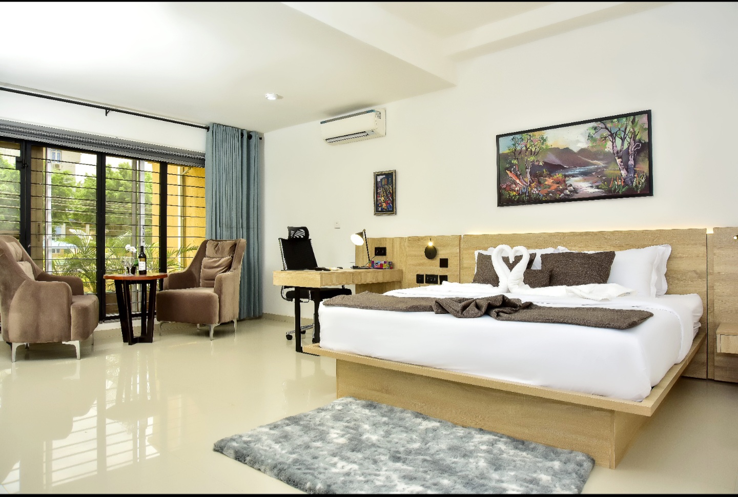 Deluxe Studio - WoodSage Guest Inn